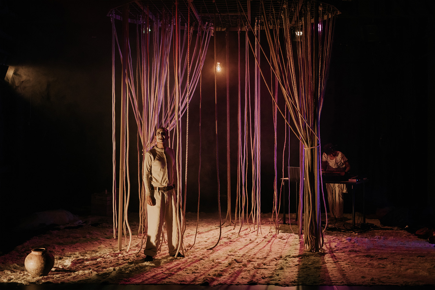 L'actor Jordi Vidal en un  moment de l'espectacle