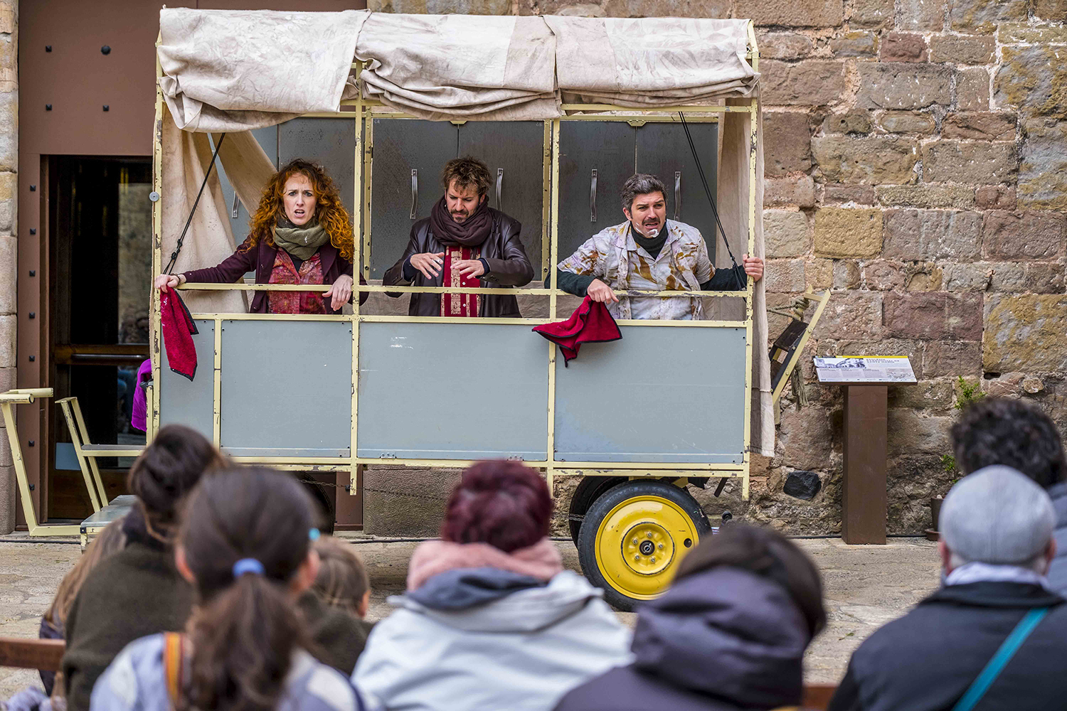 Per què balla en Jan Petit? (carrer) | © Adrià Bosch