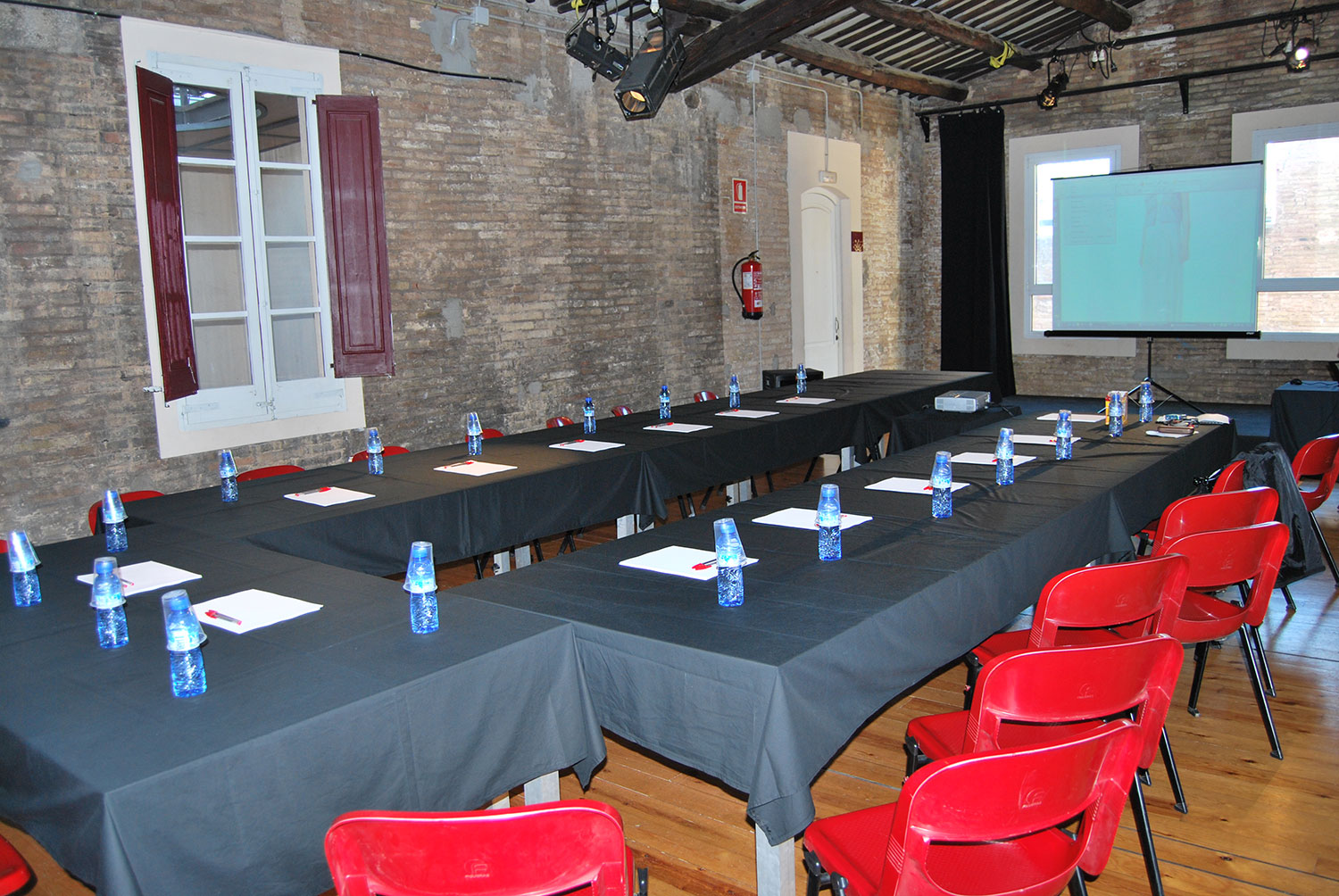 Reunió de treball a la Sala Les Golfes