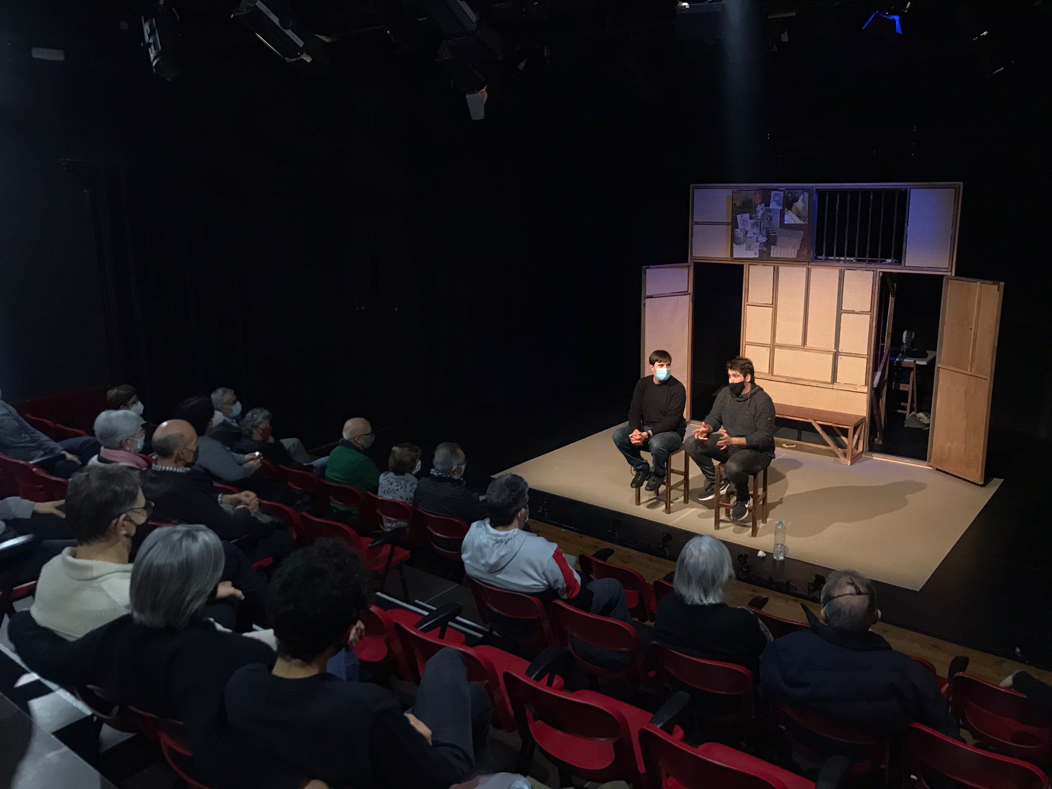 Assaig general 'El bon policia' pels Amics de l'Aurora