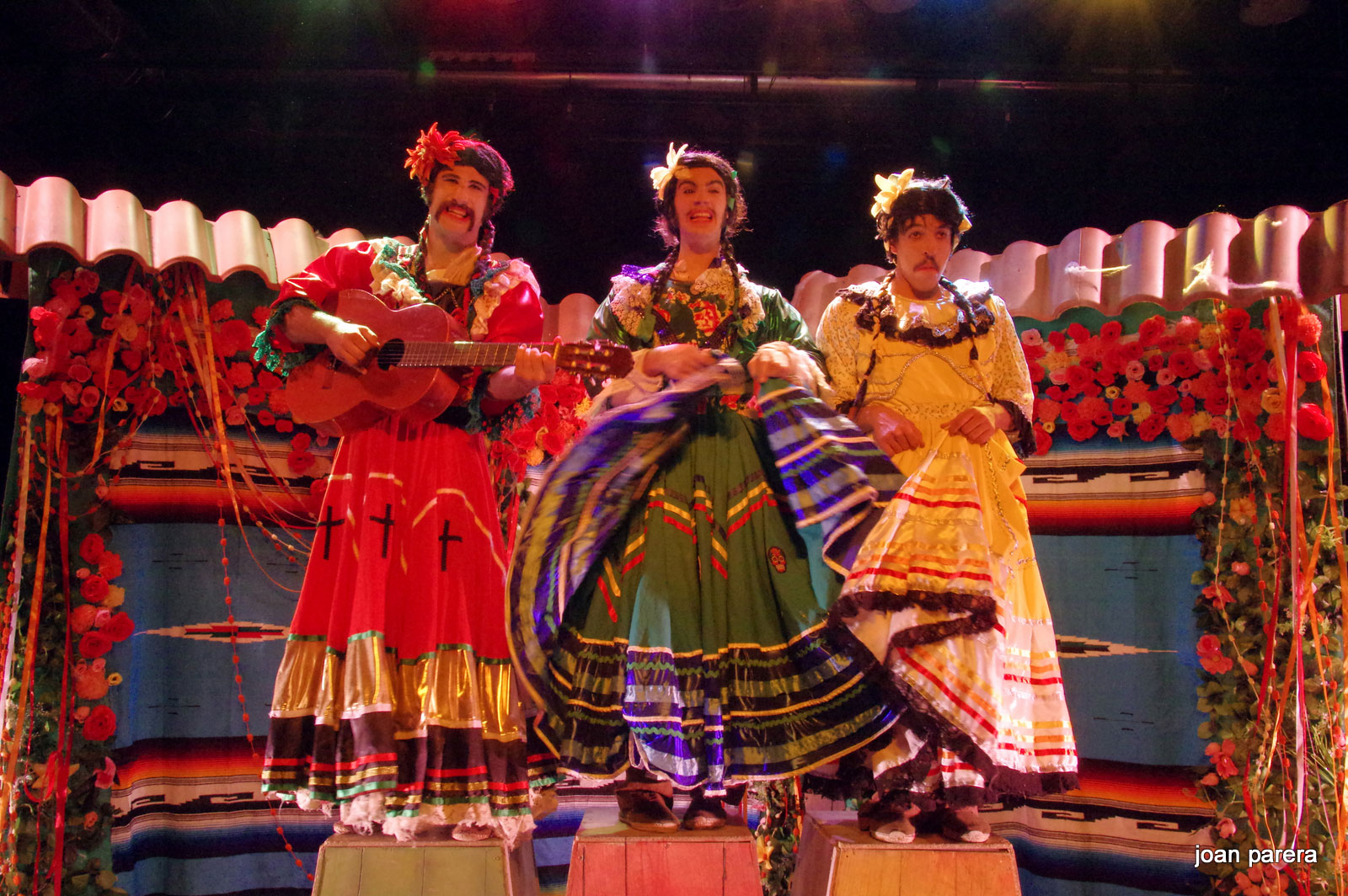 Y me morí. Cabaret mexicano tragicómico para tres difuntos | © Joan Parera